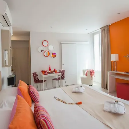 Appart hôtel O Carré Croisette 4*