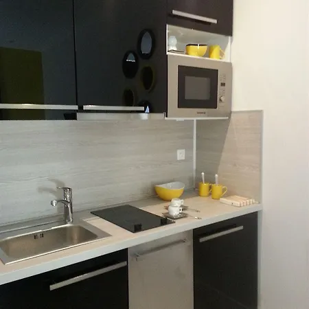 O Carre Croisette アパートホテル カンヌ