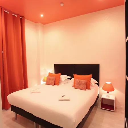 O Carre Croisette カンヌ