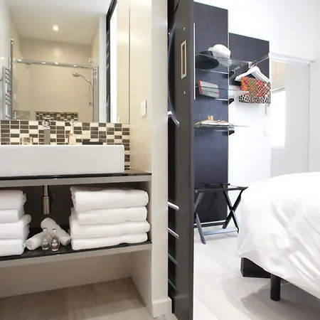 アパートホテル O Carre Croisette カンヌ